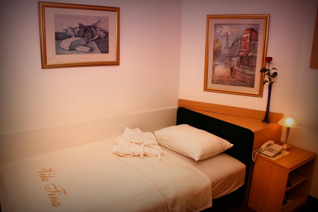 Hotel Vila Tina Zagreb Buitenkant foto