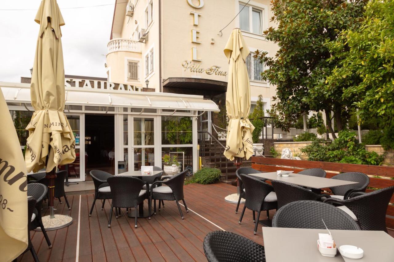 Hotel Vila Tina Zagreb Buitenkant foto