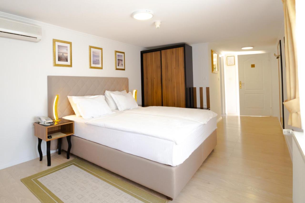 Hotel Vila Tina Zagreb Buitenkant foto