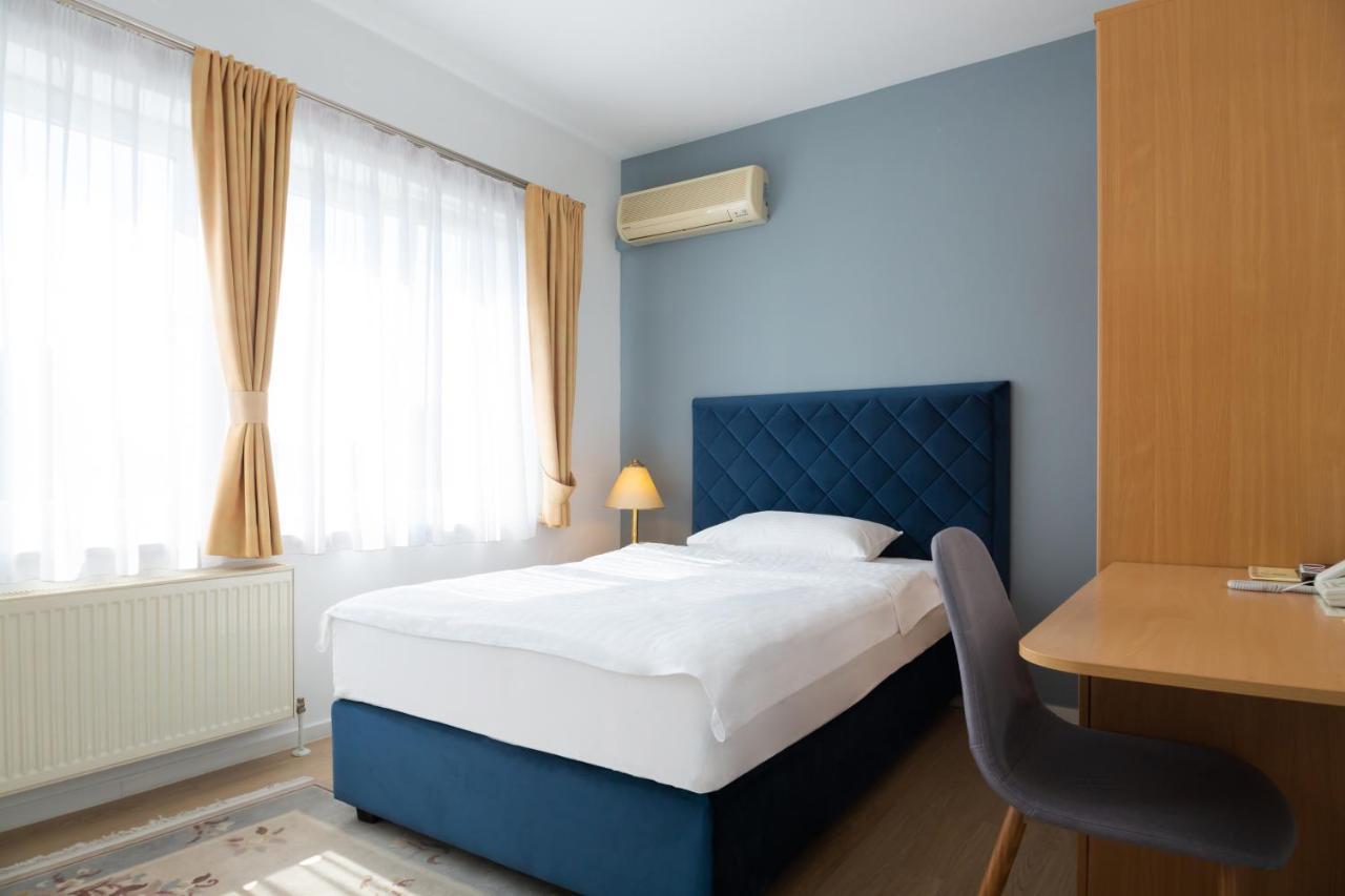 Hotel Vila Tina Zagreb Buitenkant foto